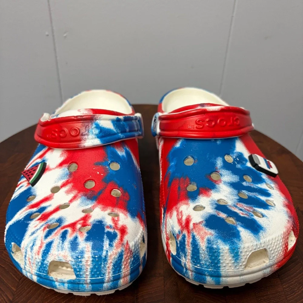 CROCS TIE DYE Red White and Blue Classic Crocs Mens Size7 Women's Size 9 - Picture 2 of 11